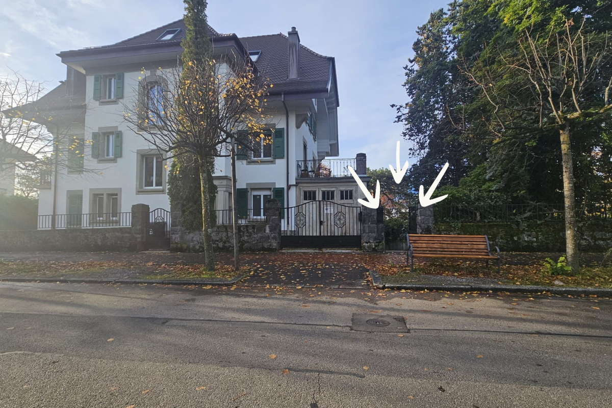 Entrée du cabinet Néolya à Vevey, accessible aux enfants